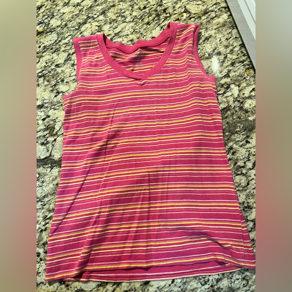 Super cute over shirt